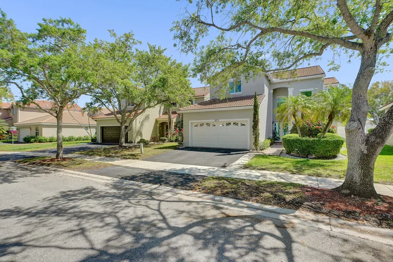 873 Stanton Dr, Weston, FL 33326