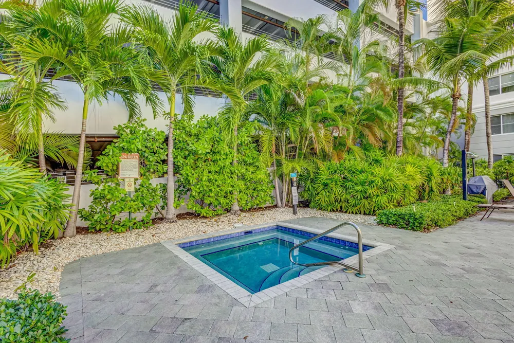 1690 Renaissance Commons Blvd, Boynton Beach, FL 33426
