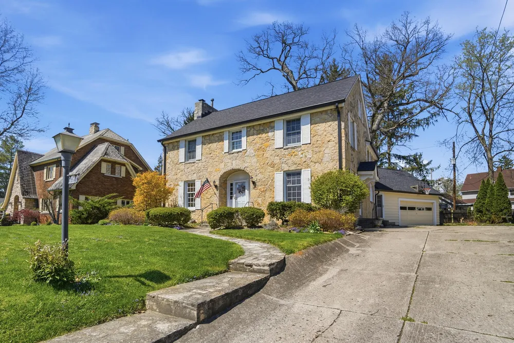 124 Hawthorne Rd, Springfield, OH 45504