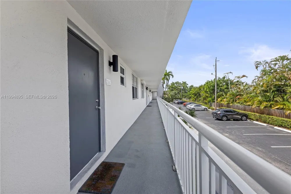 4025 N Federal Hwy, Oakland Park, FL 33308