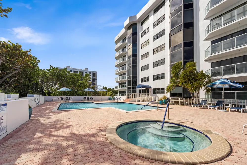 4605 S Ocean Blvd, Highland Beach, FL 33487