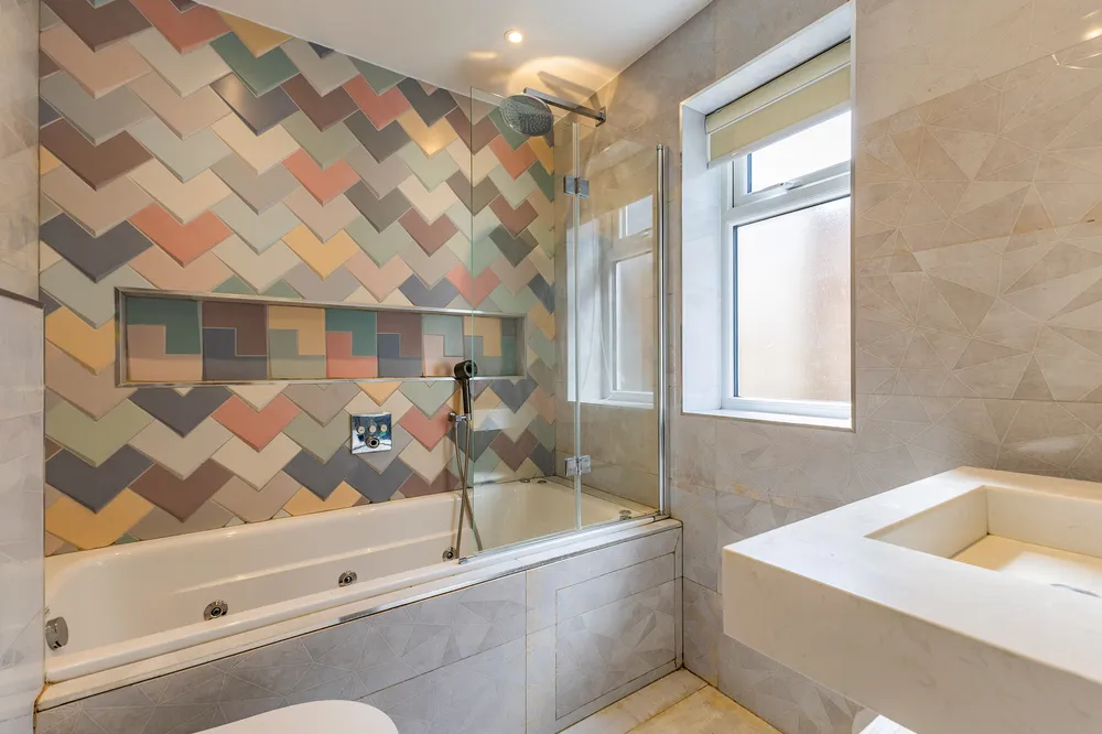 Caldecote Gardens, Bushey, WD23