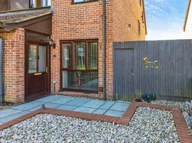 Excalibur Close, Ifield, Crawley photo