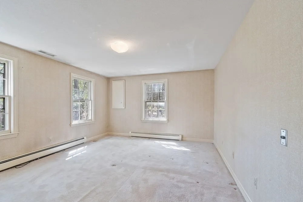 4 Northway, Lynnfield, MA 01940