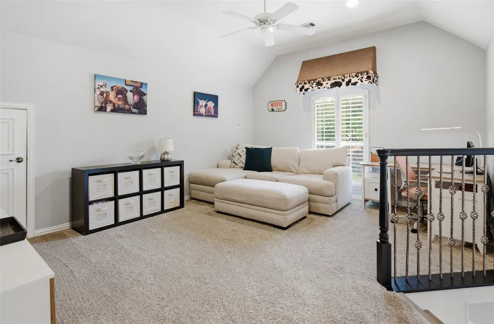 696 BEAR CREEK DRIVE, Hurst, TX 76054
