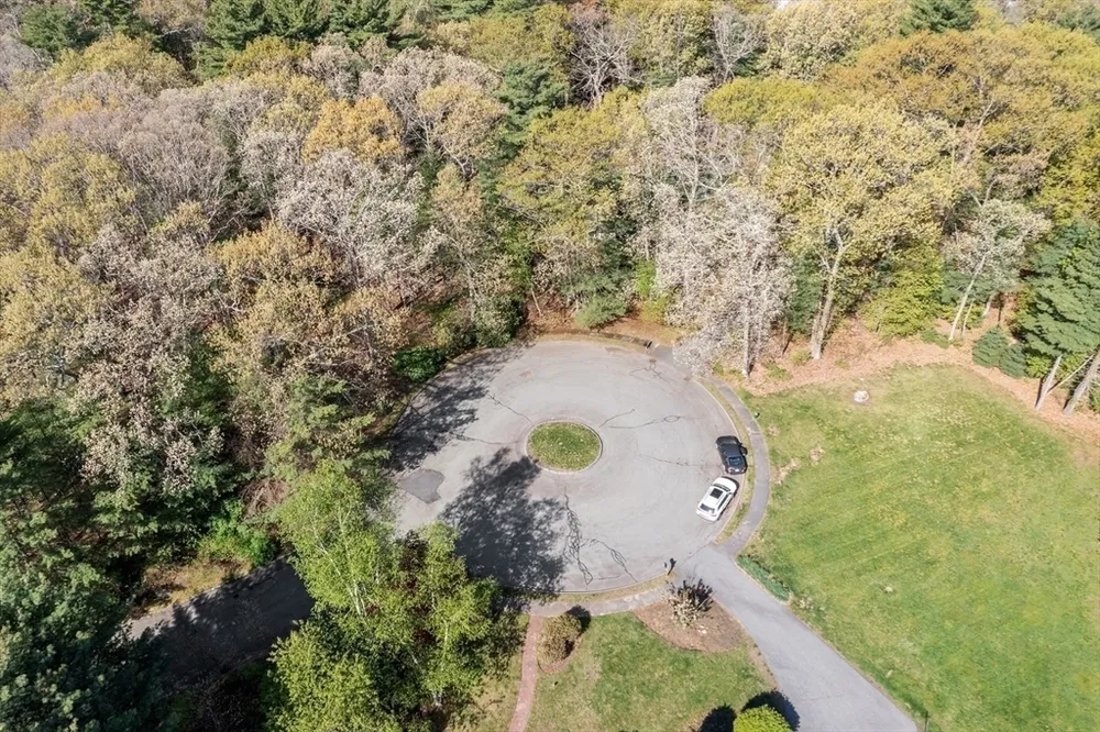 4 Northway, Lynnfield, MA 01940