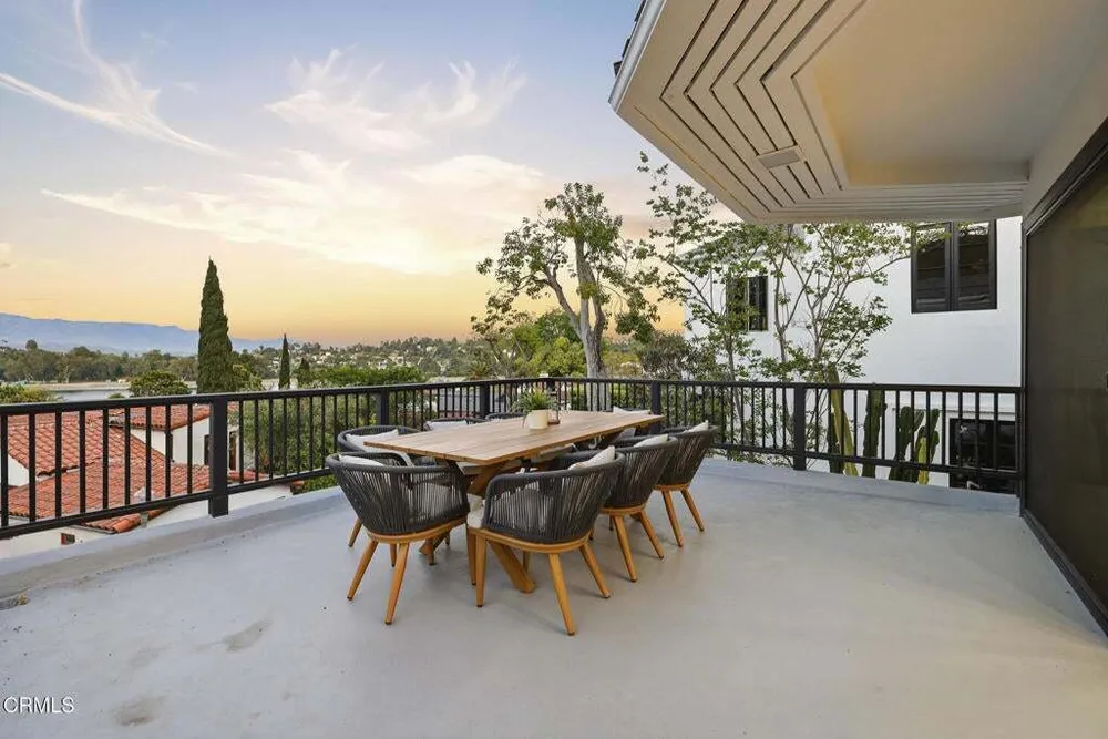 2001 Kenilworth Ave, Silver Lake, CA 90039