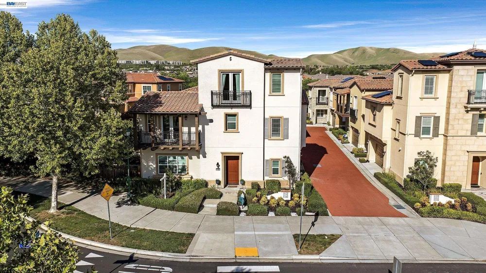6180 Alpine Blue Dr, San Ramon, CA 94582