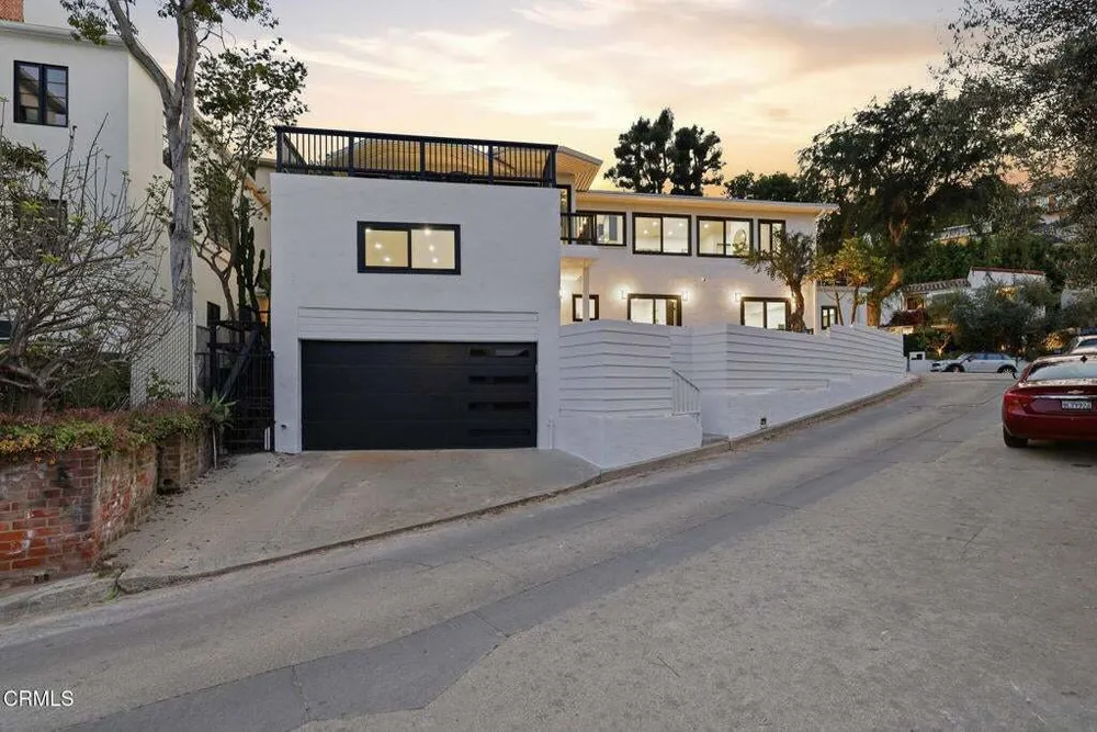 2001 Kenilworth Ave, Silver Lake, CA 90039