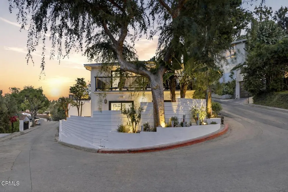 2001 Kenilworth Ave, Silver Lake, CA 90039