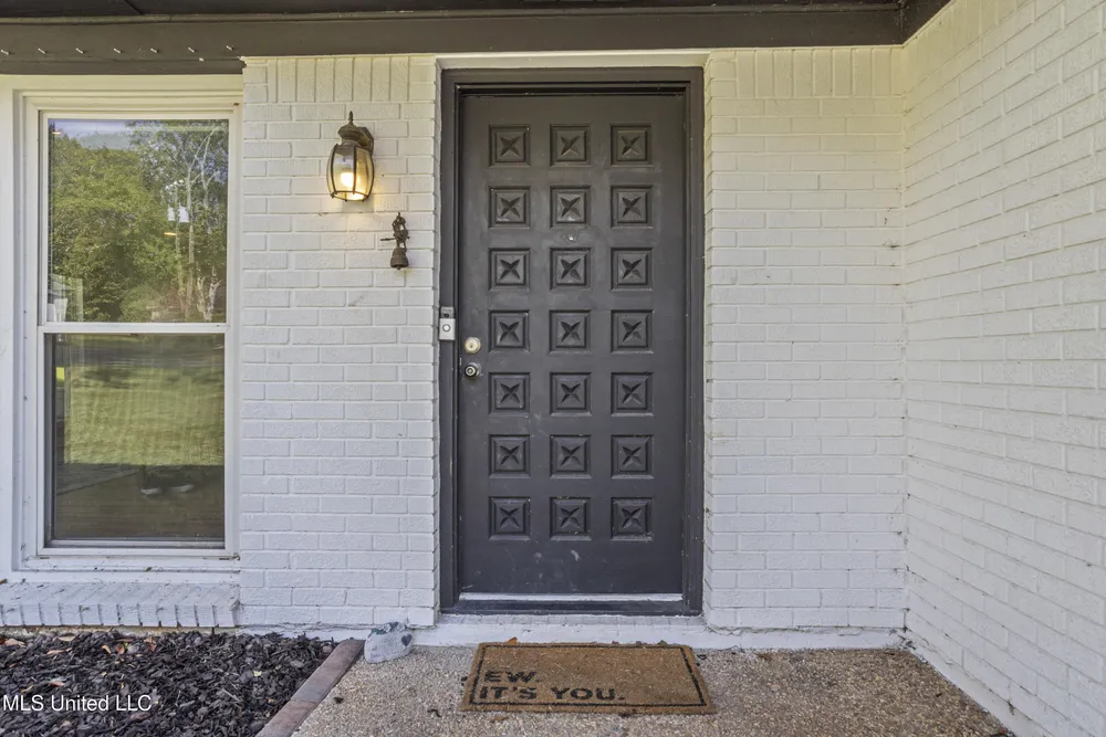 682 Auahi Pl, Diamondhead, MS 39525