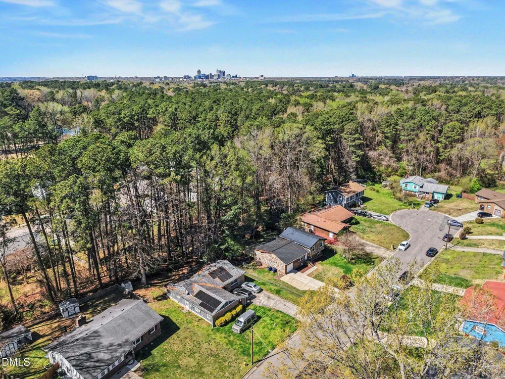2608 Adcox Pl, Raleigh, NC 27610