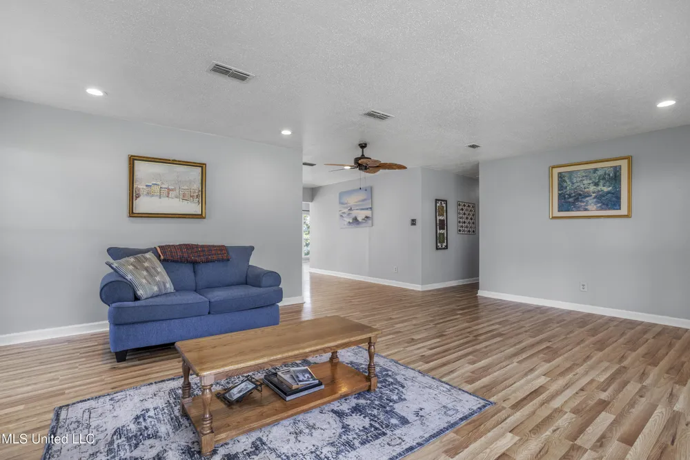 682 Auahi Pl, Diamondhead, MS 39525