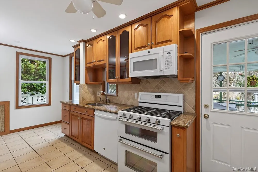 30 Blanchard Ave, Dobbs Ferry, NY 10522