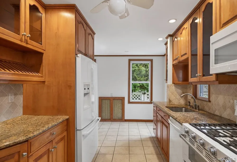 30 Blanchard Ave, Dobbs Ferry, NY 10522