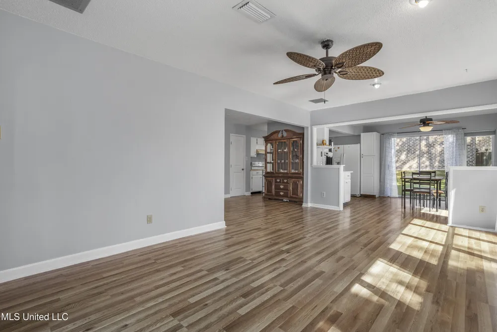 682 Auahi Pl, Diamondhead, MS 39525