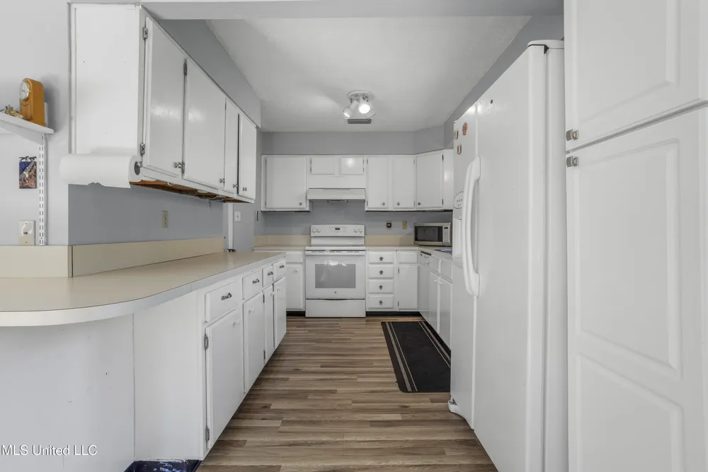 682 Auahi Pl, Diamondhead, MS 39525