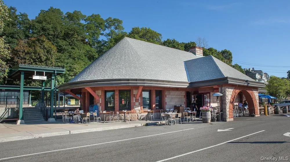 30 Blanchard Ave, Dobbs Ferry, NY 10522