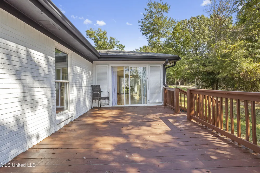 682 Auahi Pl, Diamondhead, MS 39525
