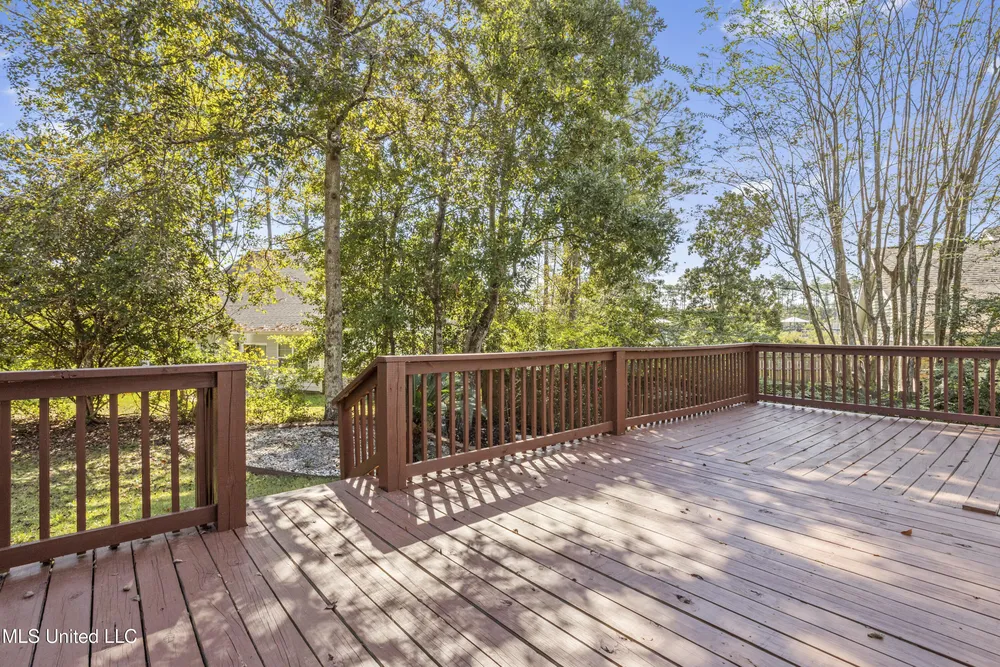 682 Auahi Pl, Diamondhead, MS 39525