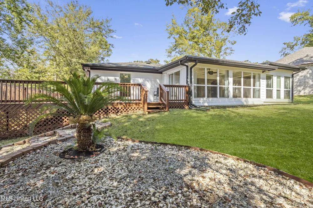 682 Auahi Pl, Diamondhead, MS 39525