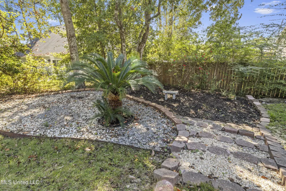 682 Auahi Pl, Diamondhead, MS 39525