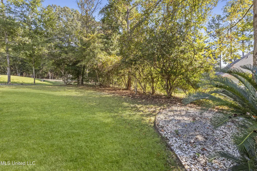 682 Auahi Pl, Diamondhead, MS 39525