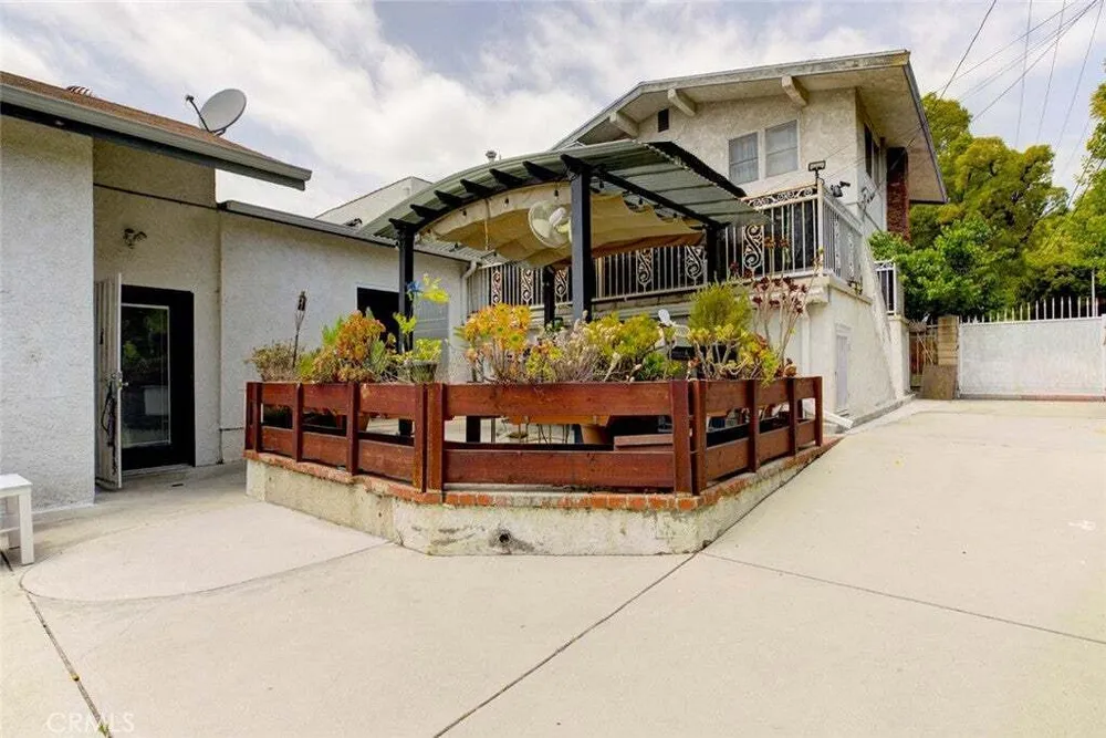 314 E Randolph St, Glendale, CA 91207