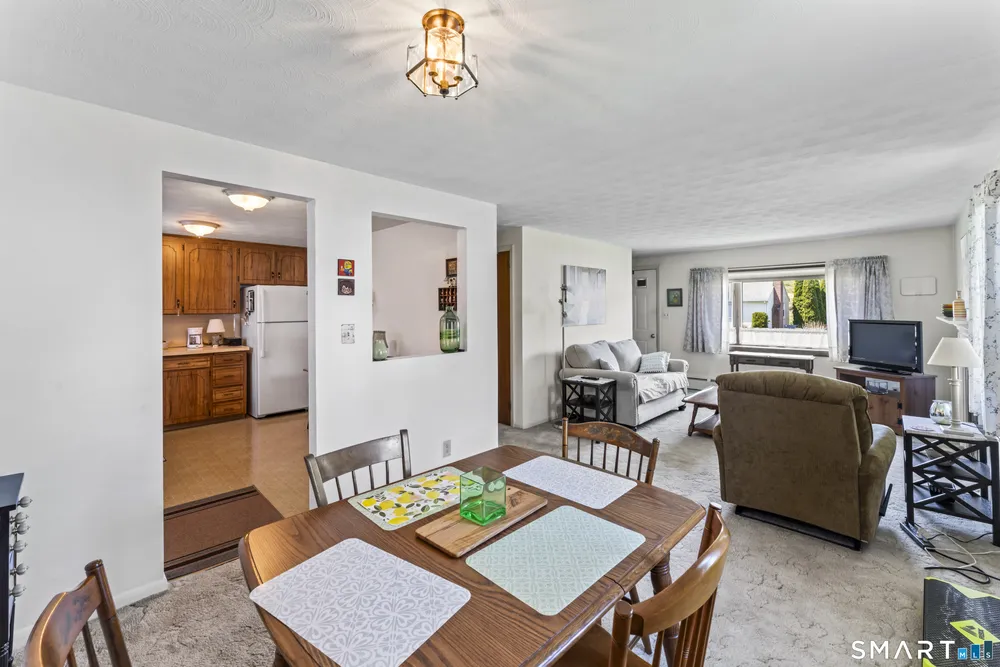 5 York Rd, Berlin, CT 06037