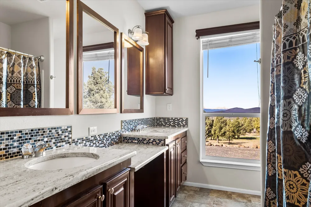 SE Oswego, Prineville, OR 97754