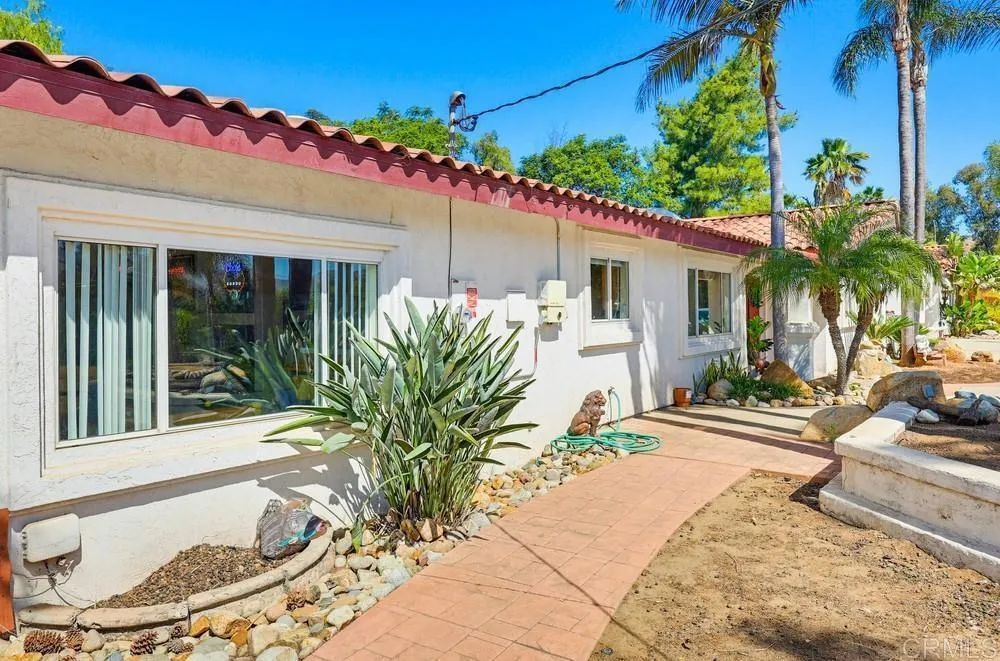 11115 Pinehurst Dr, Lakeside, CA 92040