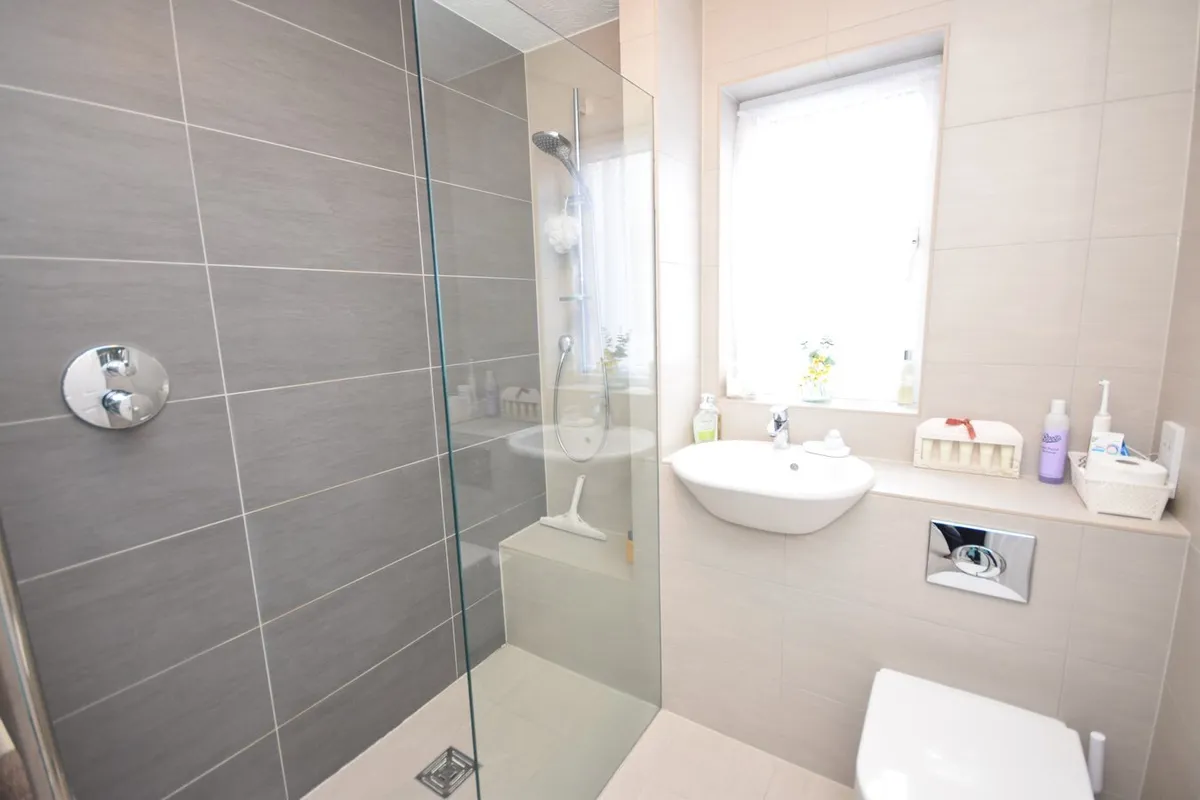 Pengilly Road, Farnham, Surrey, GU9