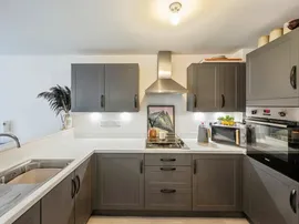 Braeburn Drive, Hatfield, Doncaster thumb 2