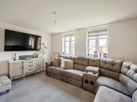 Braeburn Drive, Hatfield, Doncaster thumb 3