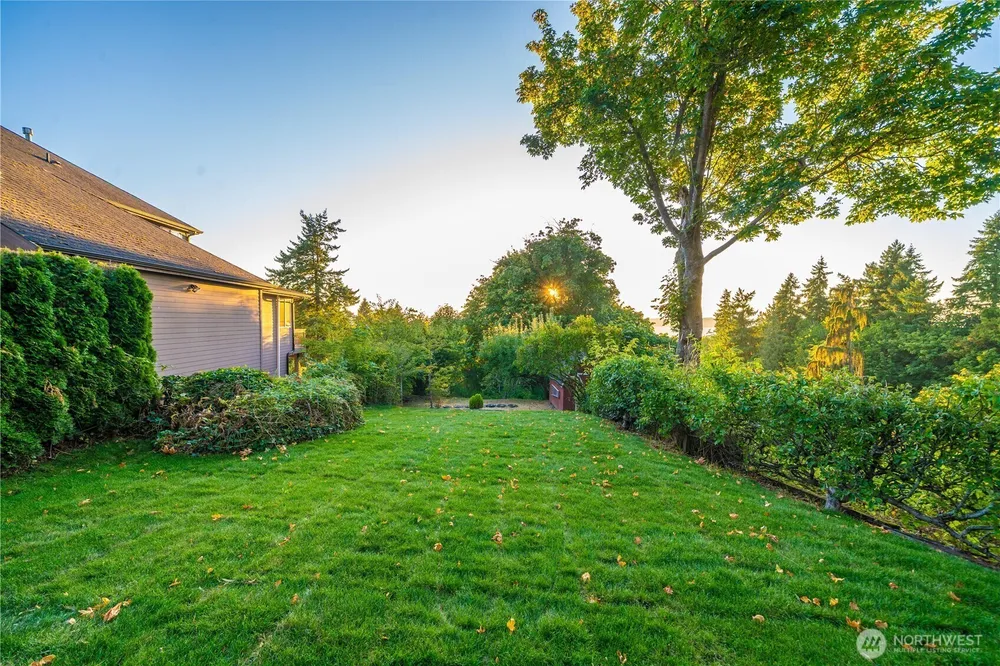 28601 13th Ave S, Federal Way, WA 98003