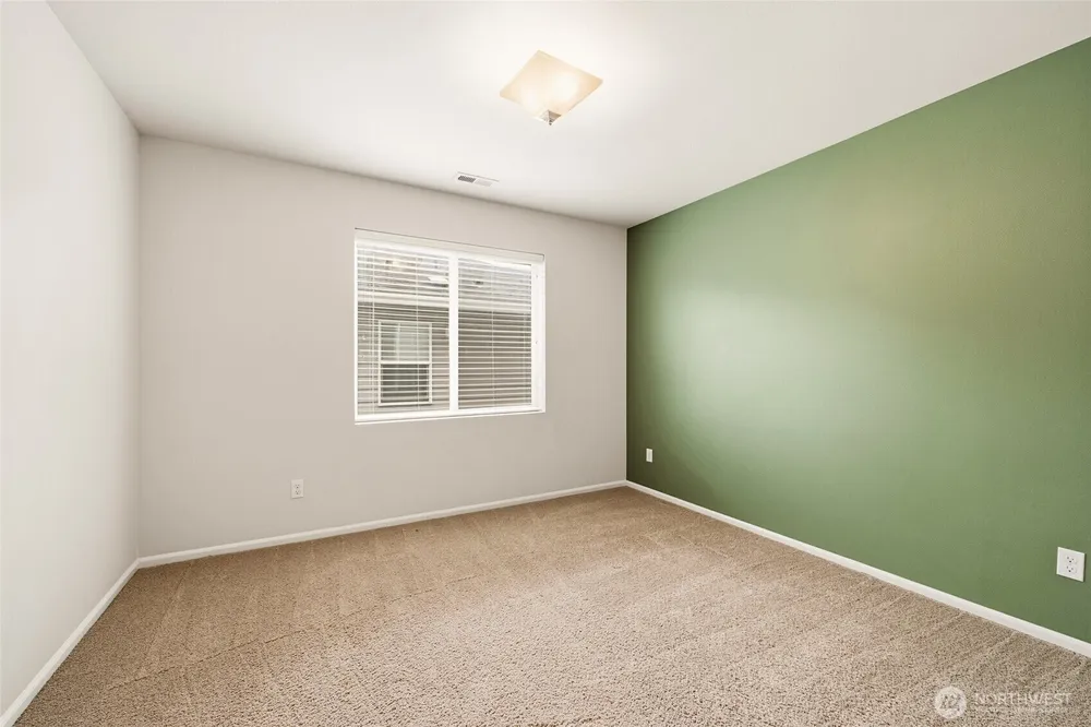 32355 48th Ave S, Auburn, WA 98001