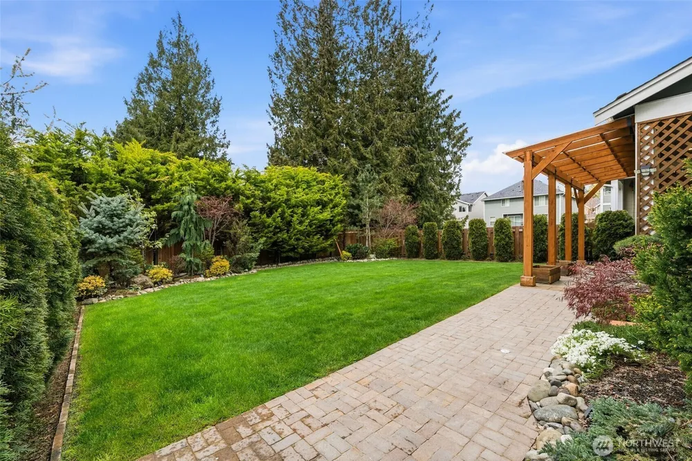 32355 48th Ave S, Auburn, WA 98001