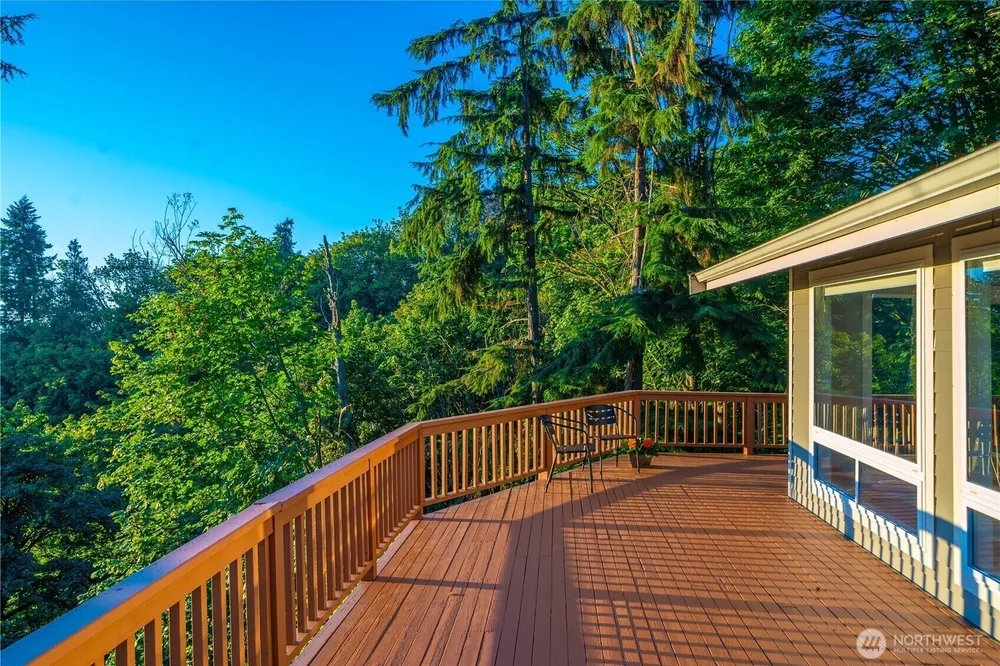 28601 13th Ave S, Federal Way, WA 98003