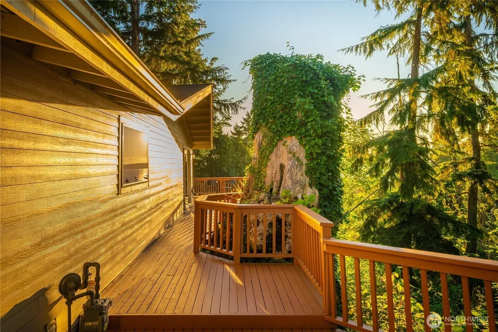 28601 13th Ave S, Federal Way, WA 98003