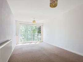 George Lambton Avenue, Newmarket thumb 2