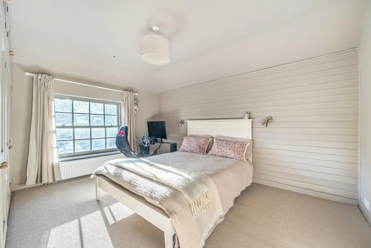 Frith End Road, Frith End, Near Farnham, GU35