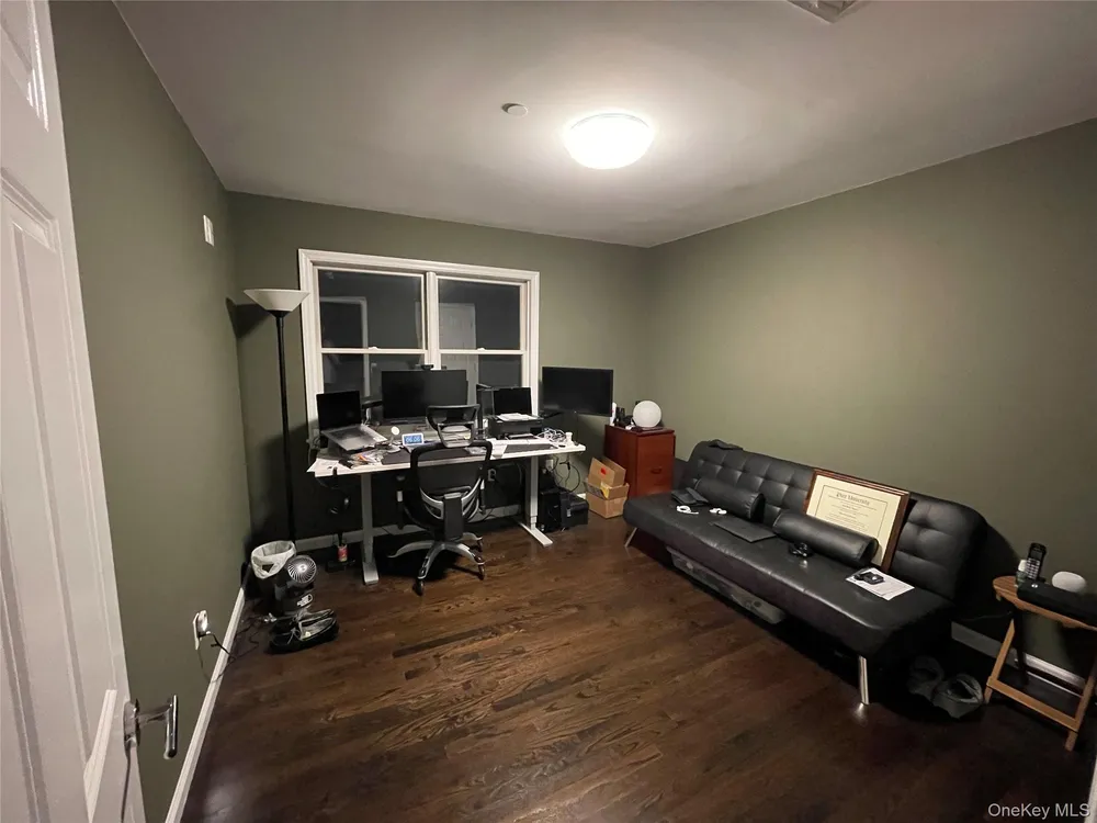 22 Lewis Ave, Dobbs Ferry, NY 10522