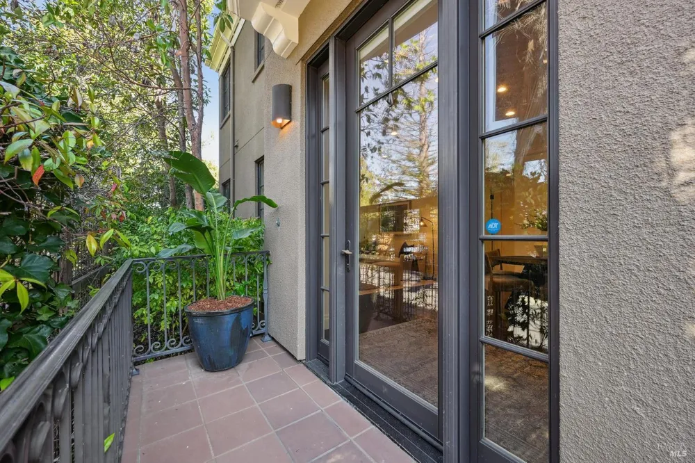 1 Tamalpais Commons Ln, Mill Valley, CA 94941
