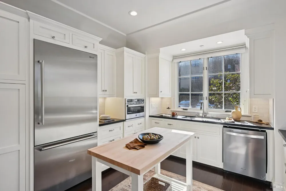 1 Tamalpais Commons Ln, Mill Valley, CA 94941