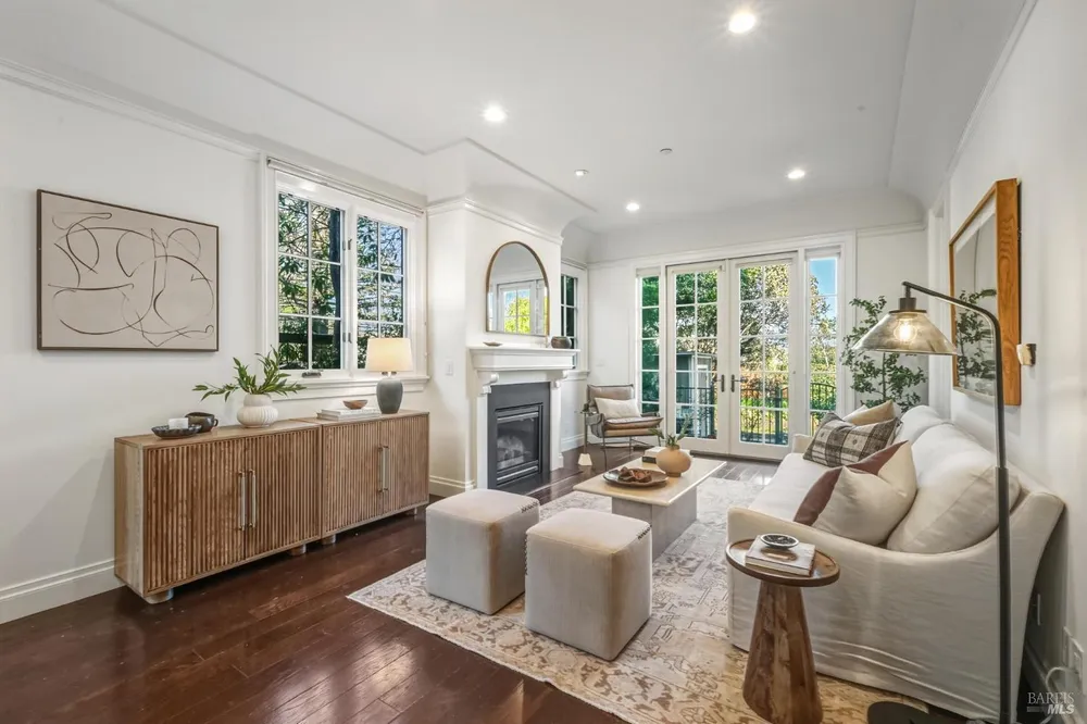 1 Tamalpais Commons Ln, Mill Valley, CA 94941