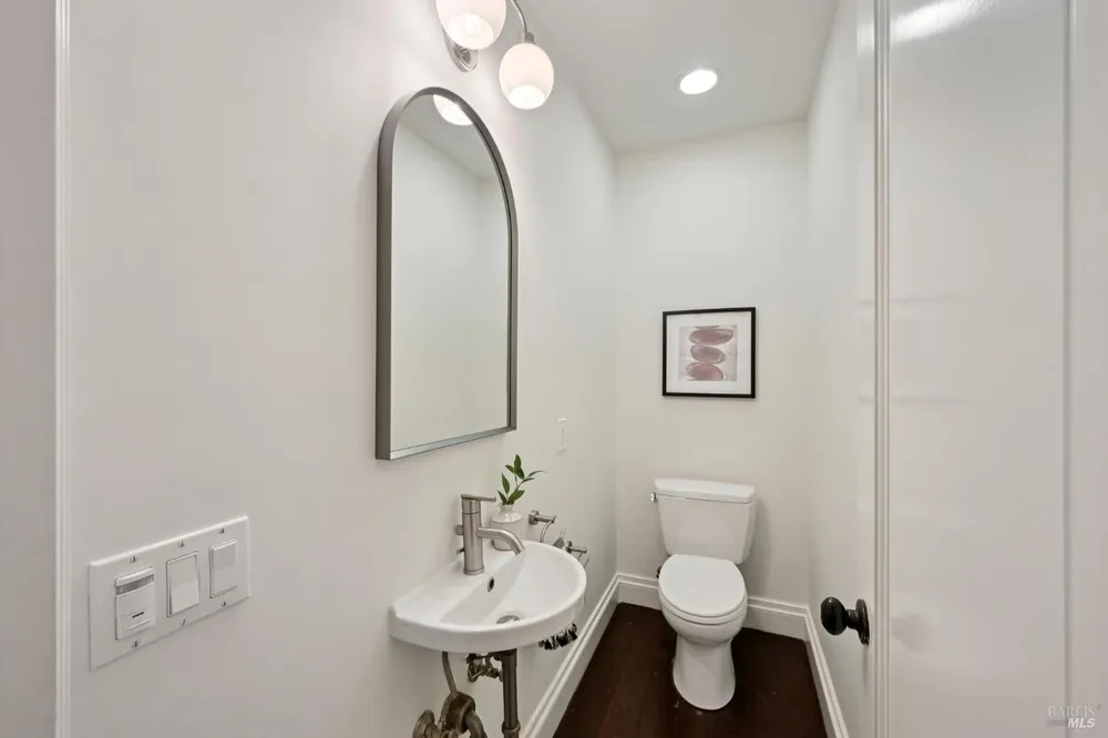 1 Tamalpais Commons Ln, Mill Valley, CA 94941