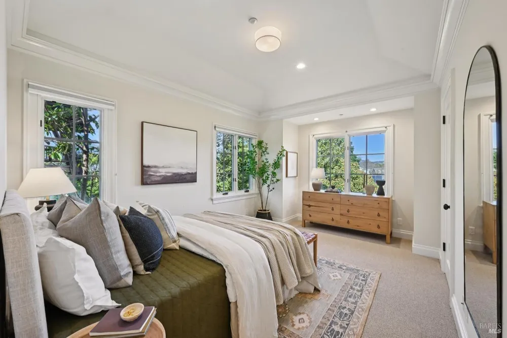 1 Tamalpais Commons Ln, Mill Valley, CA 94941