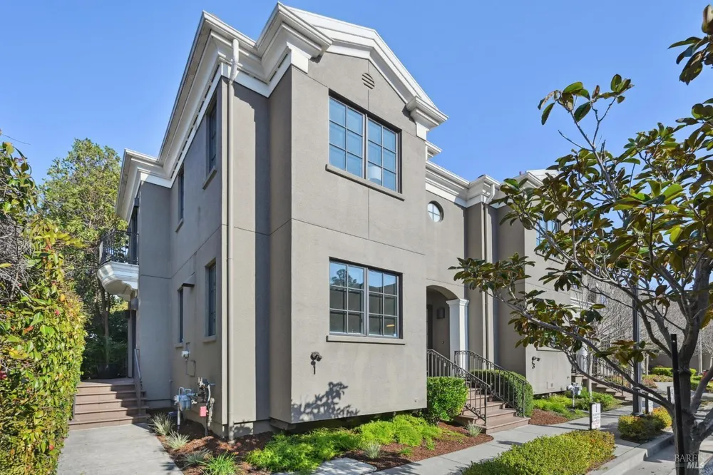 1 Tamalpais Commons Ln, Mill Valley, CA 94941