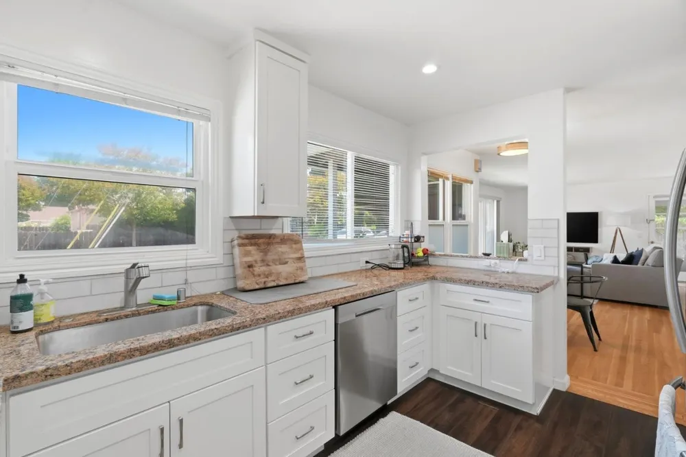 1104 Ebener St, Redwood City, CA 94061