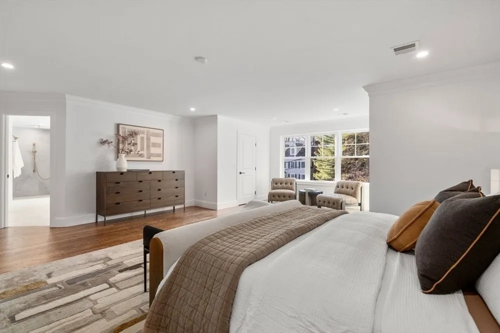 201 Lowell Rd, Wellesley, MA 02481